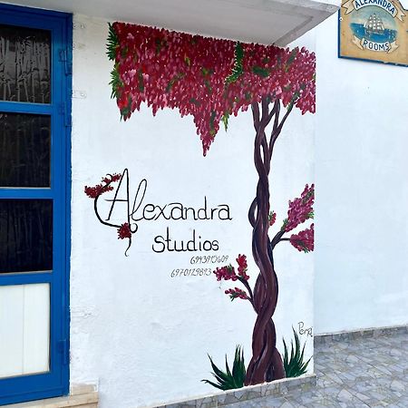 Alexandra Studios Néos Pírgos Exterior foto