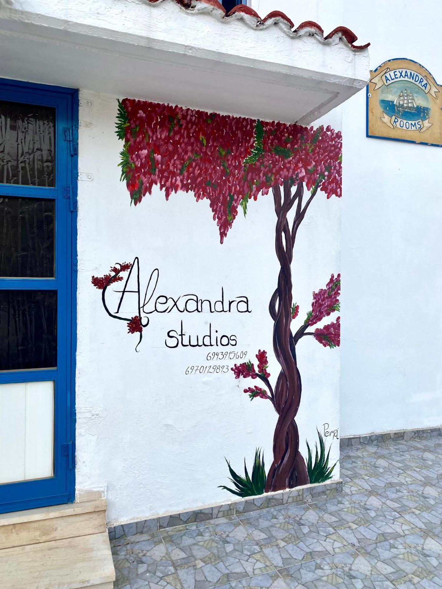 Alexandra Studios Néos Pírgos Exterior foto